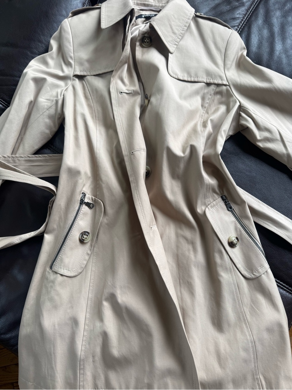 DKNY short Trench Coat with Padded shoulders